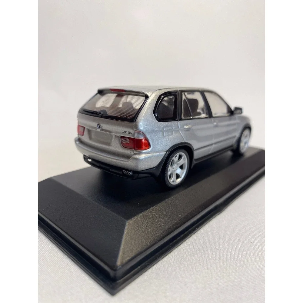 Paul's Model Art/Minichamps 1/43 Scale BMW X5